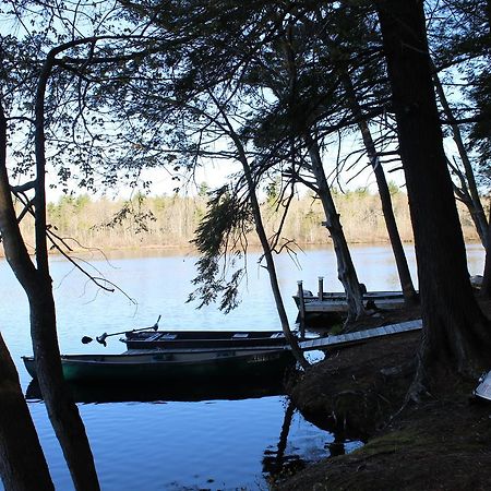 Tuxbury Pond Camping Resort Tiny House Murphy South Hampton Eksteriør bilde